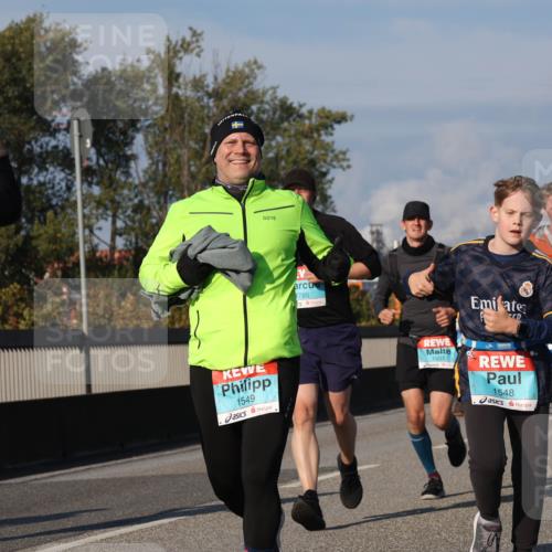 03.10.2025 - Köhlbrandbrückenlauf Luisa Fischer http://msf.ph/oto/9016318 03.10.2025 11:01:51 Position 3 1549, 2785, 1031, 1548 meine-sportfotos.de