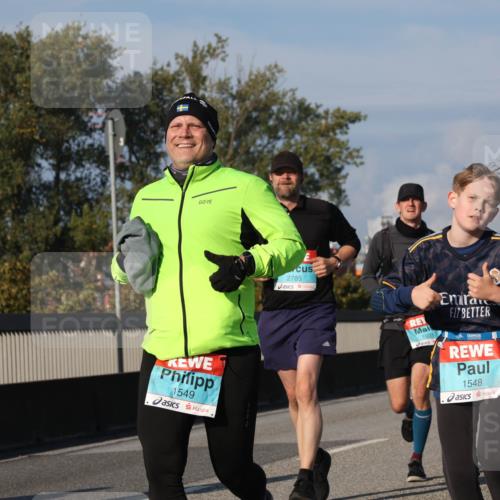 03.10.2025 - Köhlbrandbrückenlauf Luisa Fischer http://msf.ph/oto/9016321 03.10.2025 11:01:52 Position 3 1549, 2785, 1031, 1548, 281 meine-sportfotos.de