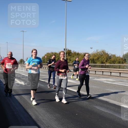 03.10.2025 - Köhlbrandbrückenlauf Julia Fischer http://msf.ph/oto/9016339 03.10.2025 13:17:51 Position 3 6401 meine-sportfotos.de