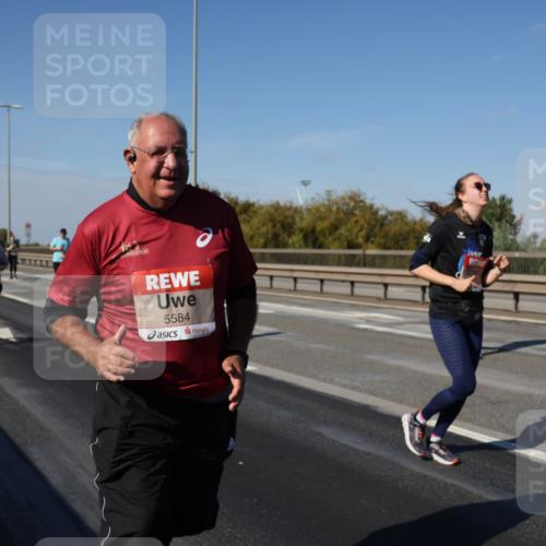 03.10.2025 - Köhlbrandbrückenlauf Julia Fischer http://msf.ph/oto/9016354 03.10.2025 13:17:54 Position 3 5584 meine-sportfotos.de