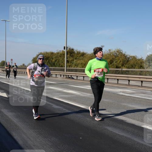 03.10.2025 - Köhlbrandbrückenlauf Julia Fischer http://msf.ph/oto/9016364 03.10.2025 13:17:56 Position 3 4894 meine-sportfotos.de