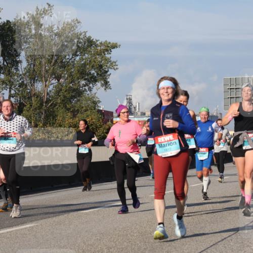 03.10.2025 - Köhlbrandbrückenlauf Luisa Fischer http://msf.ph/oto/9016372 03.10.2025 11:01:57 Position 3 1812 meine-sportfotos.de