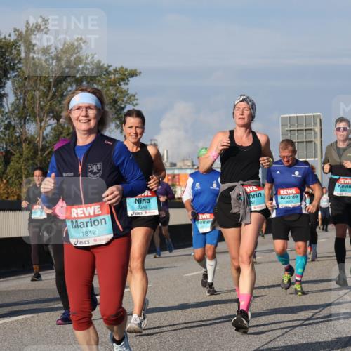 03.10.2025 - Köhlbrandbrückenlauf Luisa Fischer http://msf.ph/oto/9016385 03.10.2025 11:01:58 Position 3 1812, 2349, 247, 3506 meine-sportfotos.de