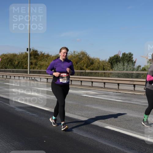 03.10.2025 - Köhlbrandbrückenlauf Julia Fischer http://msf.ph/oto/9016450 03.10.2025 13:18:28 Position 3 5509 meine-sportfotos.de