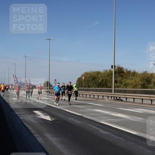 03.10.2025 - Köhlbrandbrückenlauf Julia Fischer http://msf.ph/oto/9016453 03.10.2025 13:18:29 Position 3  meine-sportfotos.de