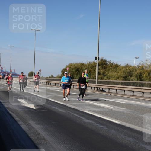 03.10.2025 - Köhlbrandbrückenlauf Julia Fischer http://msf.ph/oto/9016460 03.10.2025 13:18:32 Position 3  meine-sportfotos.de