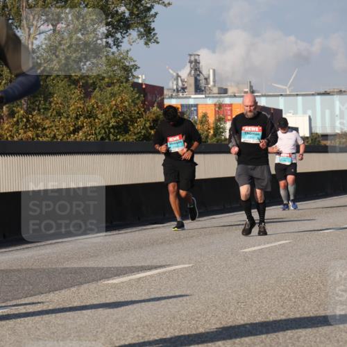03.10.2025 - Köhlbrandbrückenlauf Luisa Fischer http://msf.ph/oto/9016461 03.10.2025 11:02:06 Position 3 1941 meine-sportfotos.de