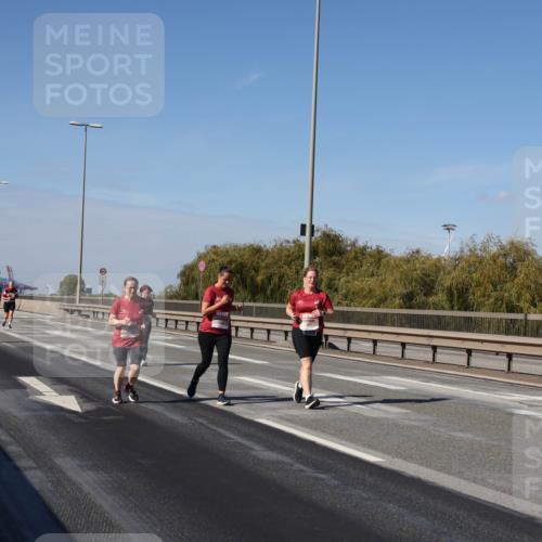 03.10.2025 - Köhlbrandbrückenlauf Julia Fischer http://msf.ph/oto/9016484 03.10.2025 13:18:37 Position 3  meine-sportfotos.de
