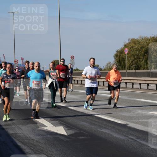 03.10.2025 - Köhlbrandbrückenlauf Julia Fischer http://msf.ph/oto/9016529 03.10.2025 13:18:56 Position 3 123, 10 meine-sportfotos.de