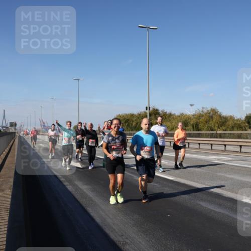 03.10.2025 - Köhlbrandbrückenlauf Julia Fischer http://msf.ph/oto/9016557 03.10.2025 13:19:00 Position 3  meine-sportfotos.de