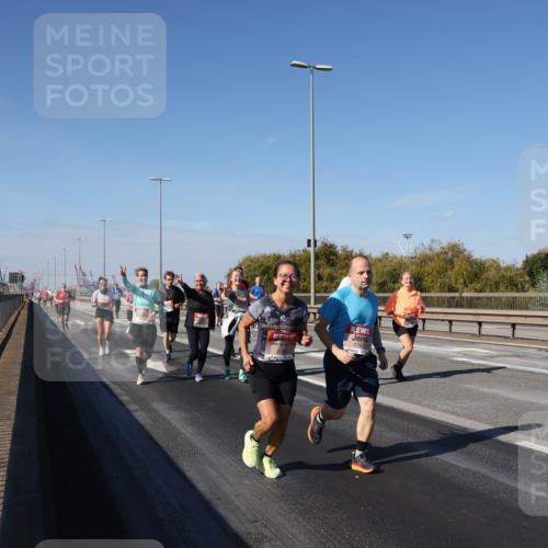 03.10.2025 - Köhlbrandbrückenlauf Julia Fischer http://msf.ph/oto/9016561 03.10.2025 13:19:00 Position 3 5767 meine-sportfotos.de