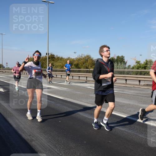 03.10.2025 - Köhlbrandbrückenlauf Julia Fischer http://msf.ph/oto/9016577 03.10.2025 13:19:04 Position 3 6588 meine-sportfotos.de