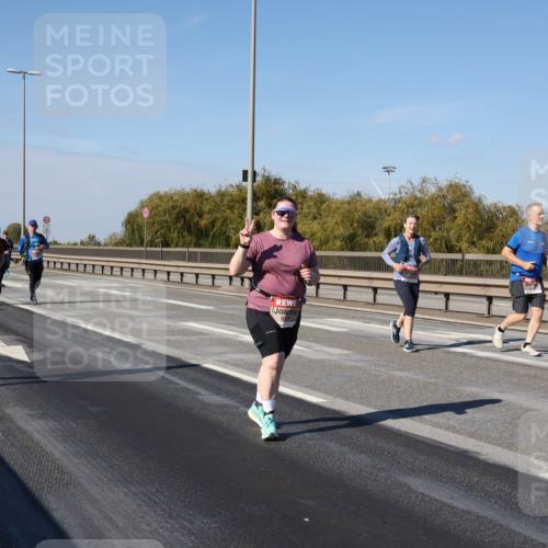 03.10.2025 - Köhlbrandbrückenlauf Julia Fischer http://msf.ph/oto/9016590 03.10.2025 13:19:07 Position 3  meine-sportfotos.de