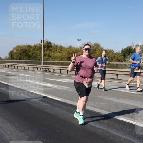 03.10.2025 - Köhlbrandbrückenlauf Julia Fischer http://msf.ph/oto/9016596 03.10.2025 13:19:07 Position 3  meine-sportfotos.de