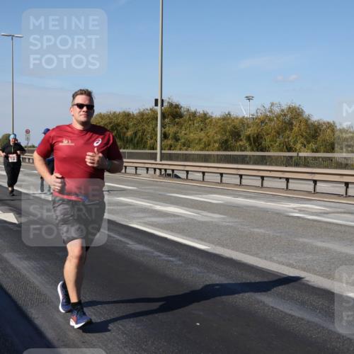03.10.2025 - Köhlbrandbrückenlauf Julia Fischer http://msf.ph/oto/9016598 03.10.2025 13:19:08 Position 3  meine-sportfotos.de