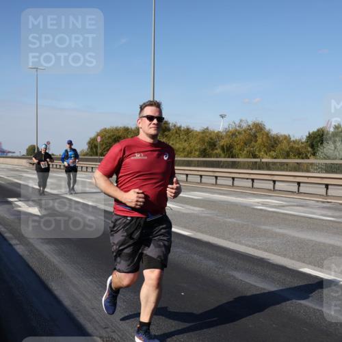 03.10.2025 - Köhlbrandbrückenlauf Julia Fischer http://msf.ph/oto/9016601 03.10.2025 13:19:09 Position 3  meine-sportfotos.de
