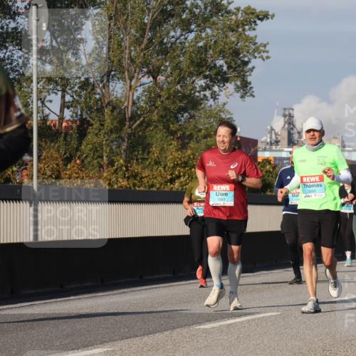 03.10.2025 - Köhlbrandbrückenlauf Luisa Fischer http://msf.ph/oto/9016608 03.10.2025 11:02:21 Position 3 2413, 1883, 3265, 1850 meine-sportfotos.de
