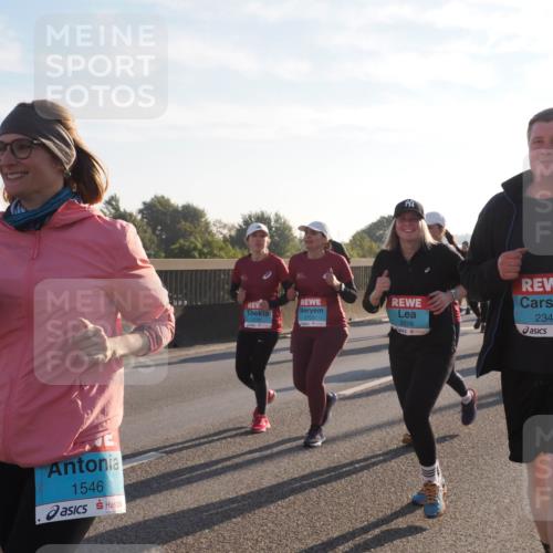03.10.2025 - Köhlbrandbrückenlauf Fabian Wolf http://msf.ph/oto/9016610 03.10.2025 09:26:10 Position 3 1546, 2725, 2378, 2348 meine-sportfotos.de