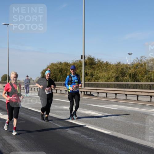 03.10.2025 - Köhlbrandbrückenlauf Julia Fischer http://msf.ph/oto/9016614 03.10.2025 13:19:12 Position 3  meine-sportfotos.de