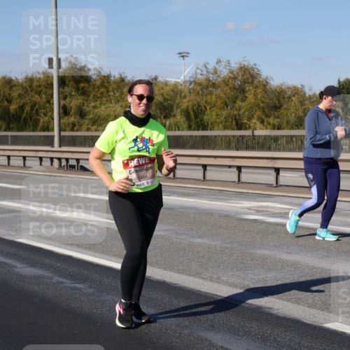 03.10.2025 - Köhlbrandbrückenlauf Julia Fischer http://msf.ph/oto/9016635 03.10.2025 13:19:21 Position 3 5484 meine-sportfotos.de