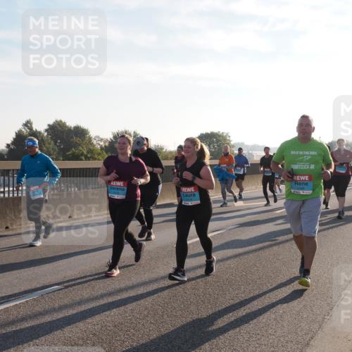 03.10.2025 - Köhlbrandbrückenlauf Fabian Wolf http://msf.ph/oto/9016642 03.10.2025 09:26:13 Position 3 2438, 2434, 3588 meine-sportfotos.de