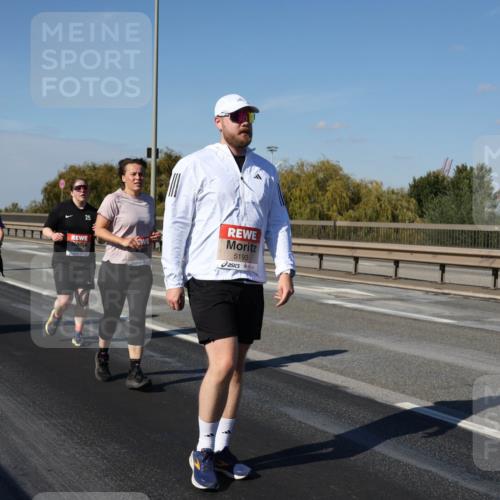 03.10.2025 - Köhlbrandbrückenlauf Julia Fischer http://msf.ph/oto/9016661 03.10.2025 13:19:35 Position 3 25, 5193 meine-sportfotos.de