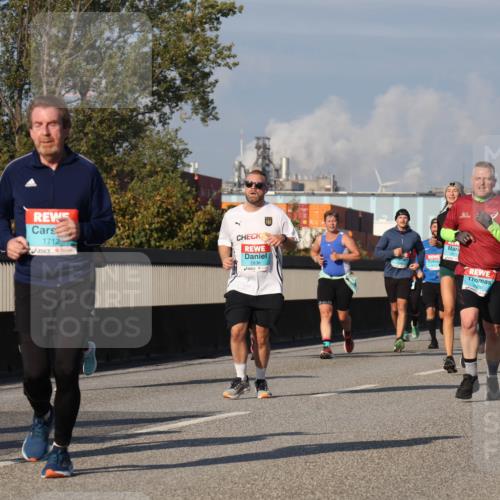03.10.2025 - Köhlbrandbrückenlauf Luisa Fischer http://msf.ph/oto/9016663 03.10.2025 11:02:27 Position 3 835, 1712, 2836, 2514, 600 meine-sportfotos.de