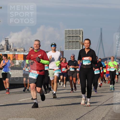 03.10.2025 - Köhlbrandbrückenlauf Luisa Fischer http://msf.ph/oto/9016678 03.10.2025 11:02:28 Position 3 2800, 2270, 177 meine-sportfotos.de