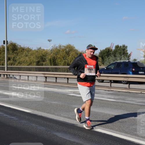 03.10.2025 - Köhlbrandbrückenlauf Julia Fischer http://msf.ph/oto/9016689 03.10.2025 13:19:41 Position 3 5043 meine-sportfotos.de