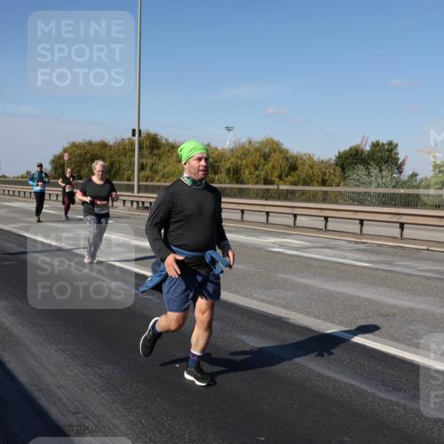 03.10.2025 - Köhlbrandbrückenlauf Julia Fischer http://msf.ph/oto/9016694 03.10.2025 13:19:46 Position 3  meine-sportfotos.de