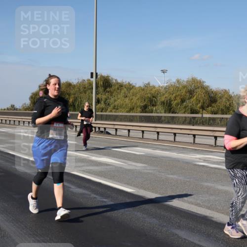 03.10.2025 - Köhlbrandbrückenlauf Julia Fischer http://msf.ph/oto/9016707 03.10.2025 13:19:48 Position 3 5250, 6317 meine-sportfotos.de