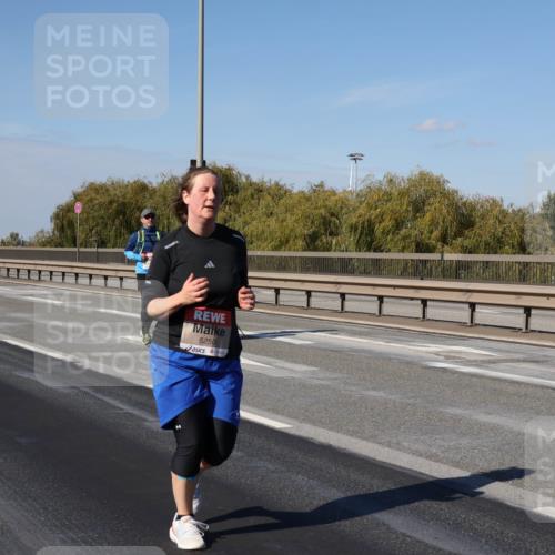 03.10.2025 - Köhlbrandbrückenlauf Julia Fischer http://msf.ph/oto/9016709 03.10.2025 13:19:49 Position 3 5250 meine-sportfotos.de