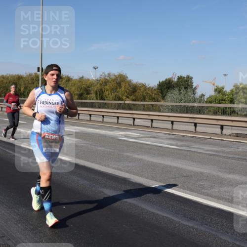 03.10.2025 - Köhlbrandbrückenlauf Julia Fischer http://msf.ph/oto/9016726 03.10.2025 13:19:57 Position 3  meine-sportfotos.de