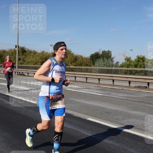 03.10.2025 - Köhlbrandbrückenlauf Julia Fischer http://msf.ph/oto/9016729 03.10.2025 13:19:57 Position 3 5990 meine-sportfotos.de