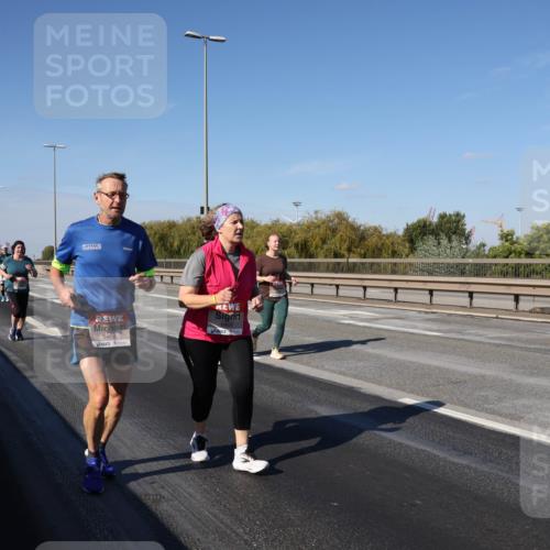 03.10.2025 - Köhlbrandbrückenlauf Julia Fischer http://msf.ph/oto/9016749 03.10.2025 13:20:08 Position 3 6468 meine-sportfotos.de