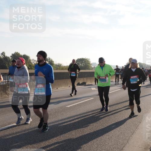 03.10.2025 - Köhlbrandbrückenlauf Fabian Wolf http://msf.ph/oto/9016759 03.10.2025 09:26:18 Position 3 3442, 3441, 2527 meine-sportfotos.de