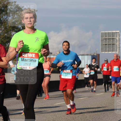 03.10.2025 - Köhlbrandbrückenlauf Luisa Fischer http://msf.ph/oto/9016766 03.10.2025 11:02:38 Position 3 1920, 2502 meine-sportfotos.de