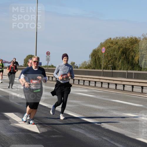 03.10.2025 - Köhlbrandbrückenlauf Julia Fischer http://msf.ph/oto/9016791 03.10.2025 13:20:17 Position 3 12, 5, 5253 meine-sportfotos.de