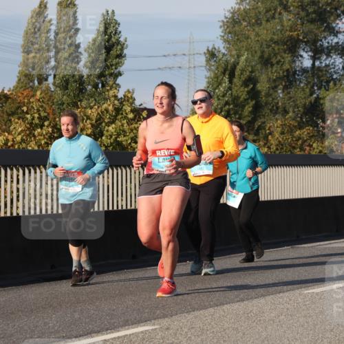 03.10.2025 - Köhlbrandbrückenlauf Luisa Fischer http://msf.ph/oto/9016831 03.10.2025 11:02:44 Position 3 1737, 1667 meine-sportfotos.de