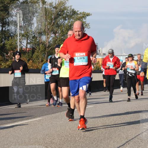 03.10.2025 - Köhlbrandbrückenlauf Luisa Fischer http://msf.ph/oto/9016841 03.10.2025 11:02:45 Position 3 3172, 11, 1619 meine-sportfotos.de