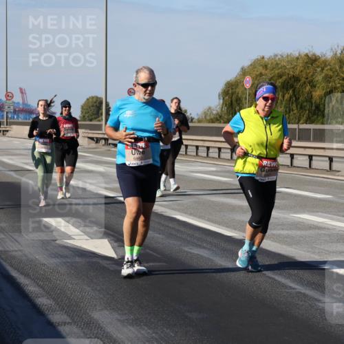 03.10.2025 - Köhlbrandbrückenlauf Julia Fischer http://msf.ph/oto/9016845 03.10.2025 13:20:33 Position 3 6462 meine-sportfotos.de