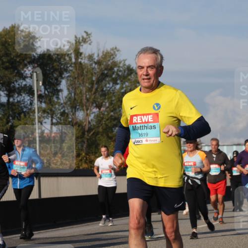 03.10.2025 - Köhlbrandbrückenlauf Luisa Fischer http://msf.ph/oto/9016854 03.10.2025 11:02:47 Position 3 31, 1619 meine-sportfotos.de