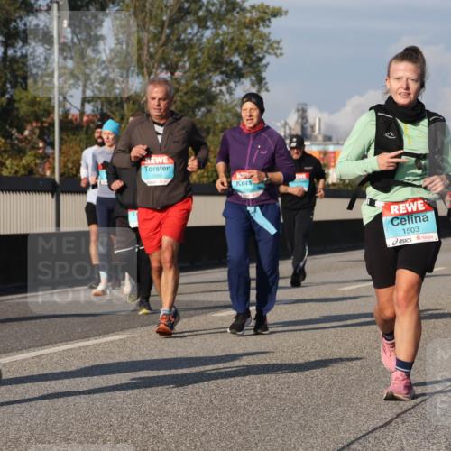 03.10.2025 - Köhlbrandbrückenlauf Luisa Fischer http://msf.ph/oto/9016891 03.10.2025 11:02:51 Position 3 1650, 2886, 1503 meine-sportfotos.de