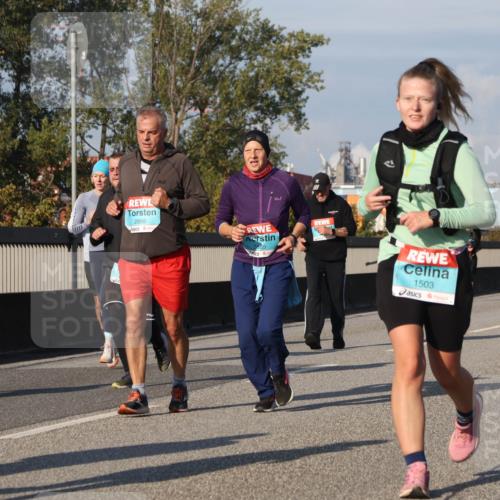 03.10.2025 - Köhlbrandbrückenlauf Luisa Fischer http://msf.ph/oto/9016896 03.10.2025 11:02:51 Position 3 2886, 1503, 3239 meine-sportfotos.de