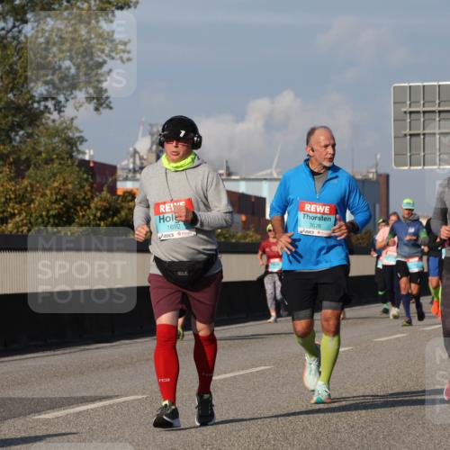 03.10.2025 - Köhlbrandbrückenlauf Luisa Fischer http://msf.ph/oto/9016938 03.10.2025 11:02:56 Position 3 1692, 3676, 2421 meine-sportfotos.de