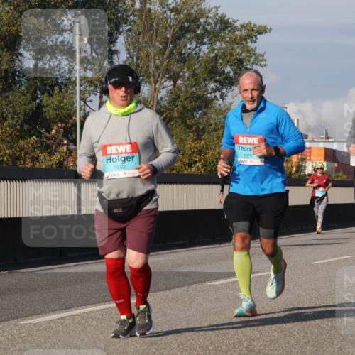 03.10.2025 - Köhlbrandbrückenlauf Luisa Fischer http://msf.ph/oto/9016959 03.10.2025 11:02:59 Position 3 1692, 3676, 82, 2421 meine-sportfotos.de