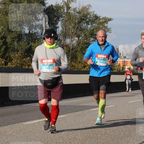 03.10.2025 - Köhlbrandbrückenlauf Luisa Fischer http://msf.ph/oto/9016962 03.10.2025 11:02:59 Position 3 1692, 3676, 2421 meine-sportfotos.de