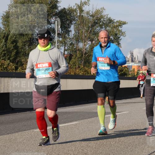 03.10.2025 - Köhlbrandbrückenlauf Luisa Fischer http://msf.ph/oto/9016966 03.10.2025 11:02:59 Position 3 1692, 3676, 2421 meine-sportfotos.de