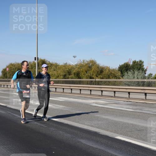 03.10.2025 - Köhlbrandbrückenlauf Julia Fischer http://msf.ph/oto/9016970 03.10.2025 13:21:43 Position 3 5988 meine-sportfotos.de