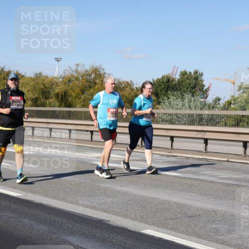 03.10.2025 - Köhlbrandbrückenlauf Julia Fischer http://msf.ph/oto/9016988 03.10.2025 13:21:53 Position 3  meine-sportfotos.de